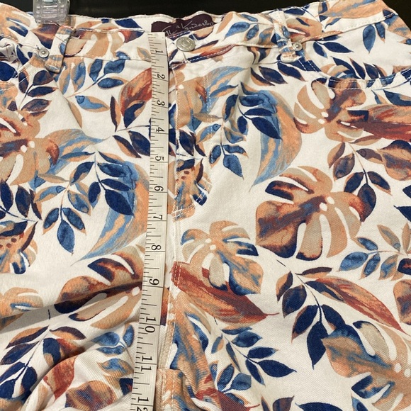 Gloria Vanderbilt Amanda Capri, Size 12 - Picture 10 of 11